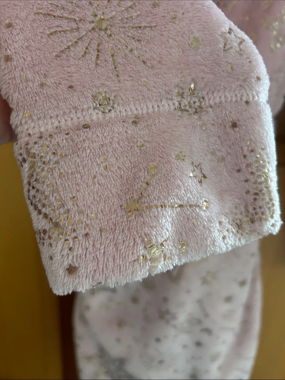 Justice Girls Light Pink Hooded Star-Print Plush Robe with White Lining